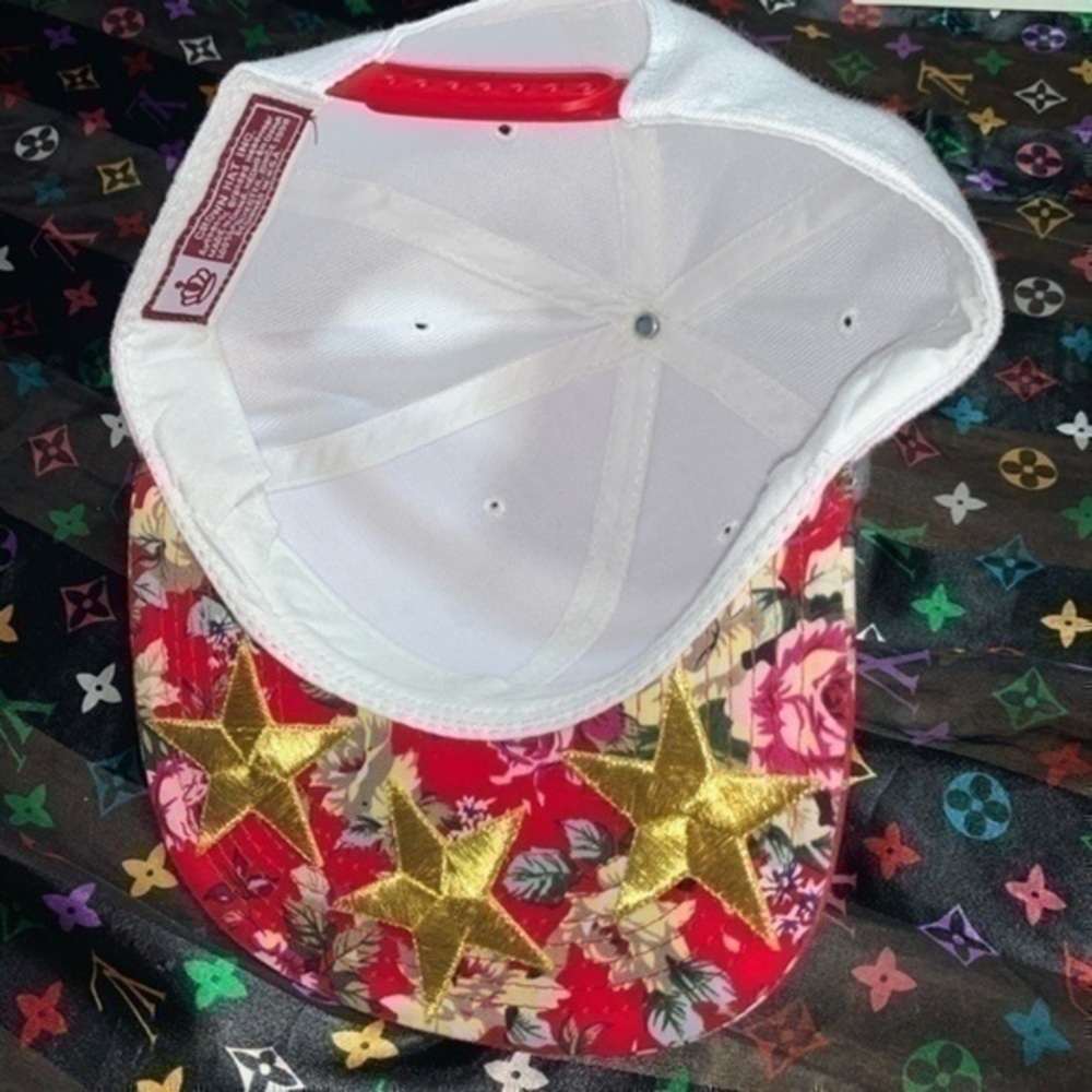 PHCK floral adjustable hat with embroidered stars βοΈ - Picture 3 of 5